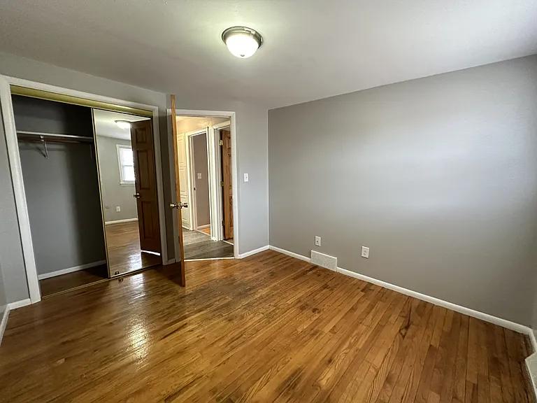 4208 Middlebury Ave #1 — Photo 6
