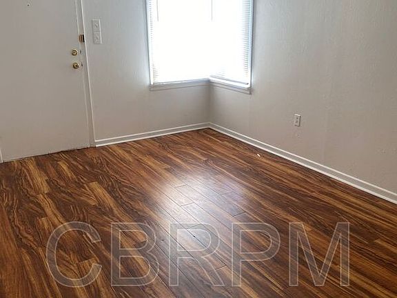 4th image of 2422 23rd St