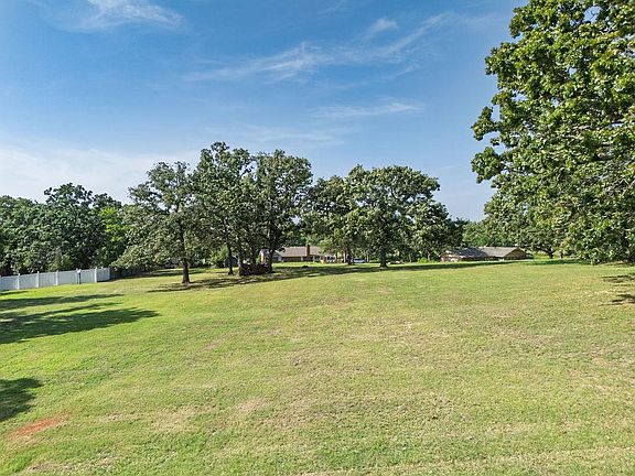 3rd image of 43328 Hickory Dr Lot 9