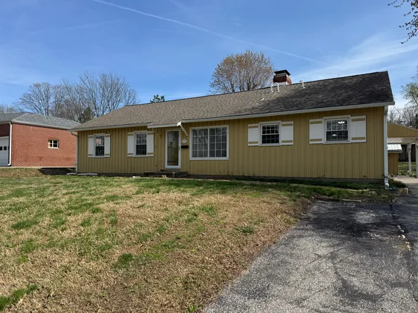 2121 Ridge Rd, Vincennes, IN 47591
