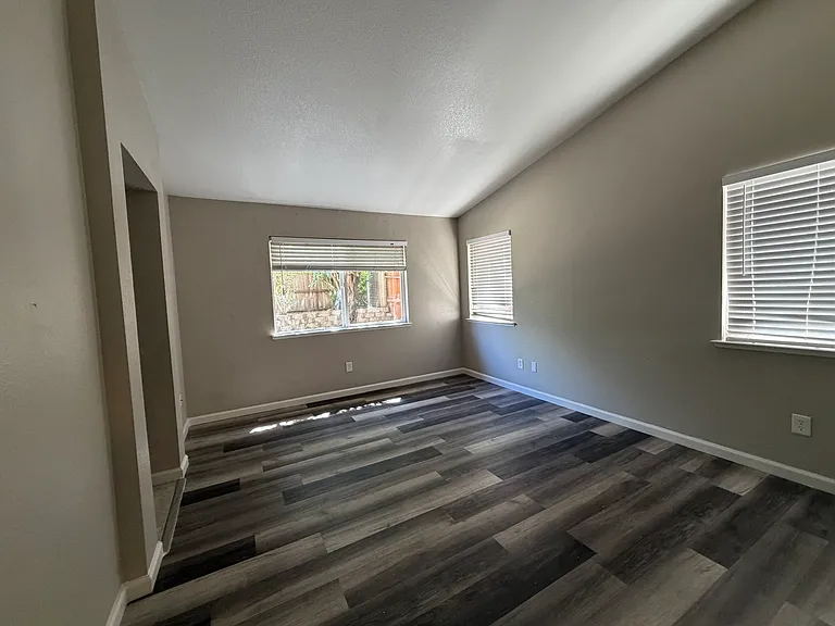 3310 Gaswell Ln — Photo 10