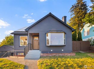 3202 11th St, Bremerton, WA