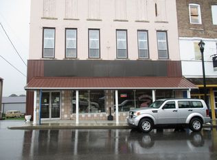 211 N Main Street, Veedersburg, IN 47987