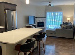 2869 Spring Rose Cir #103, Coralville, IA 52241