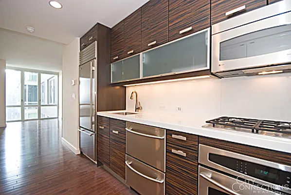 Rented by City Connections Realty | media 11