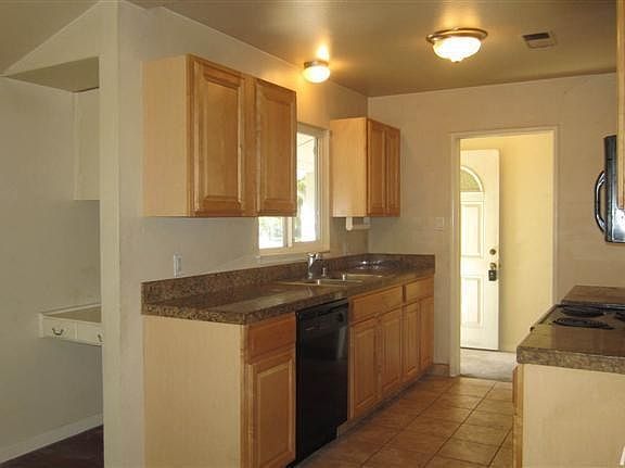 5th image of 604 E Longview Ave