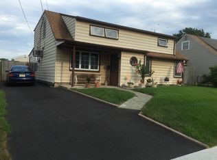 84 Daniel St, Carteret, NJ 07008