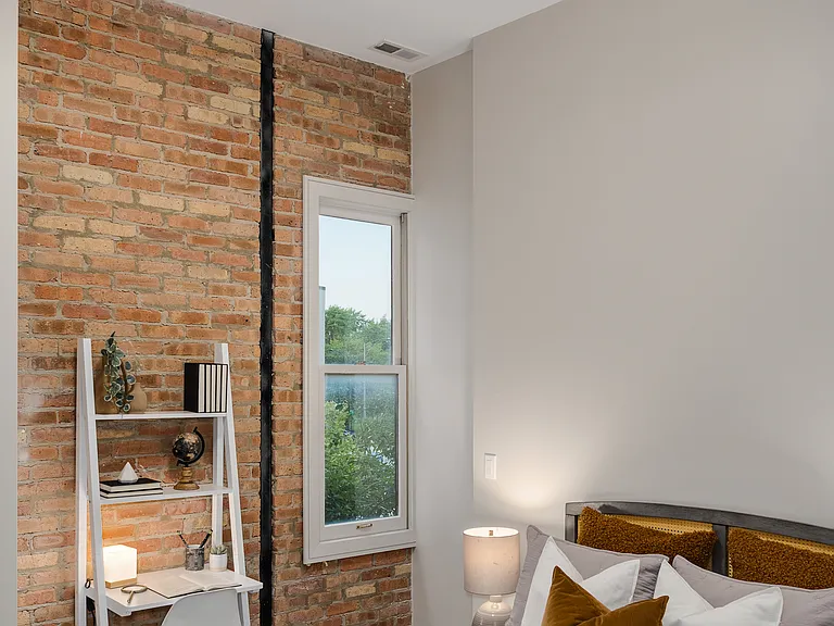 1820 N Wells St #302 — Photo 7