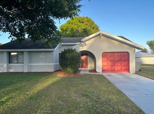 2320 11th Ct SW, Vero Beach, FL 32962