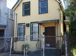 1725 Goss St, Oakland, CA 94607