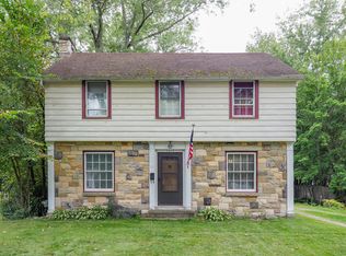 1311 Upland Dr, Kalamazoo, MI