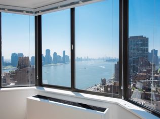 429 E 52nd St APT 34C, New York, NY 10022