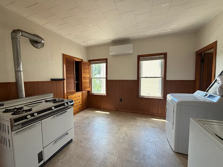 10 Creston St #3 — Photo 10