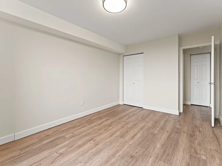 47 Memorial Dr — Photo 19