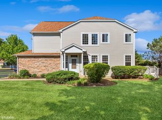 2932 Talaga Dr, Algonquin, IL 60102