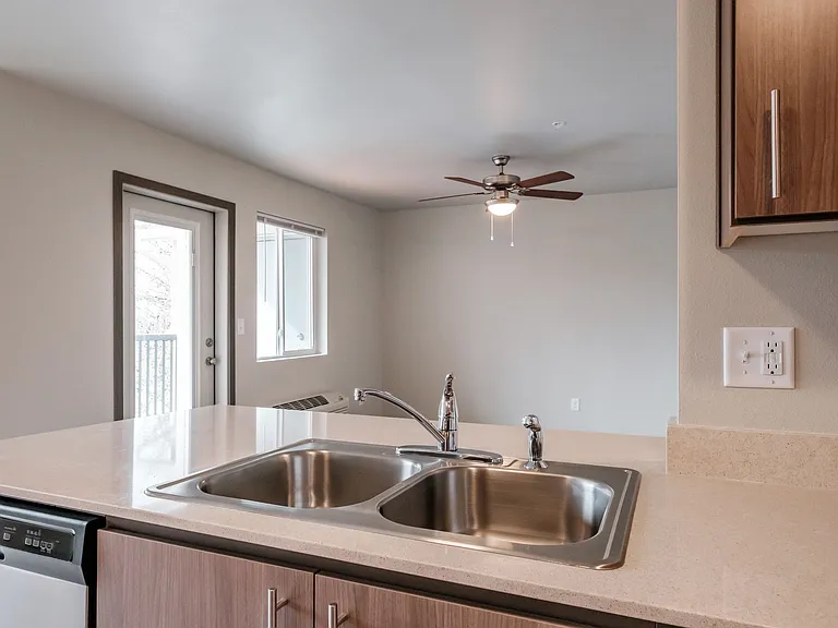 Jefferson Terrace Apartments — Photo 30