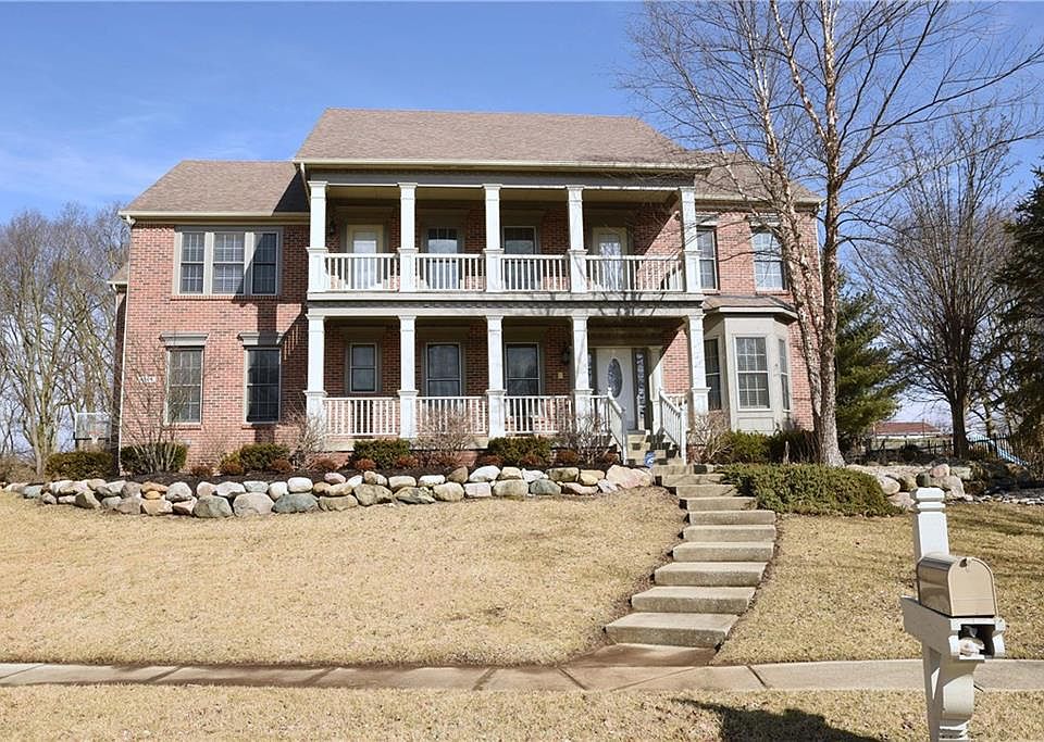 1st image of 4064 Dartmoor Dr
