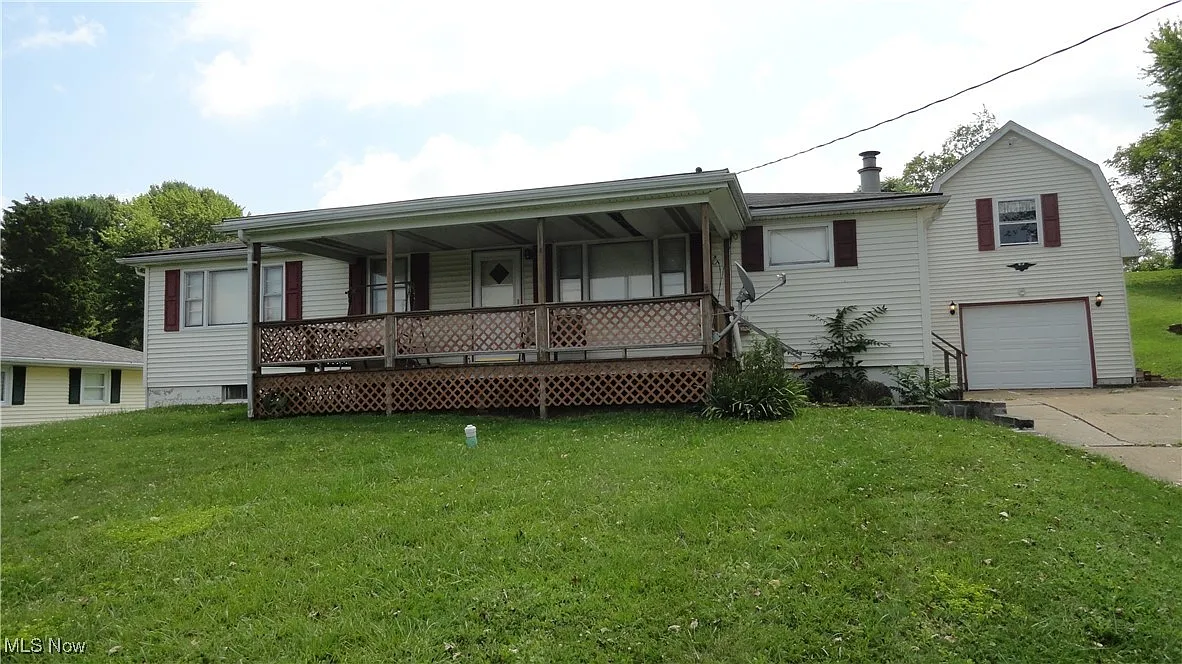 1788 Rolling Acres Rd photo 1