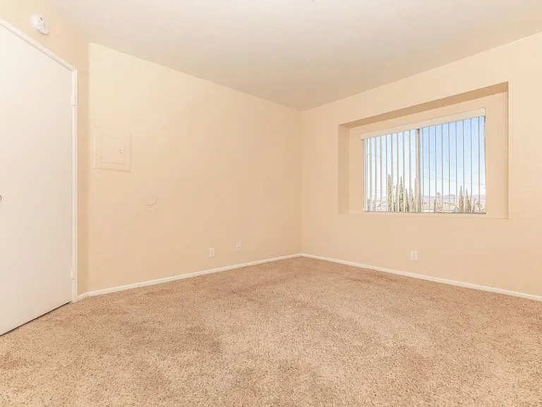 Desert Heights Apartment Homes — Photo 47