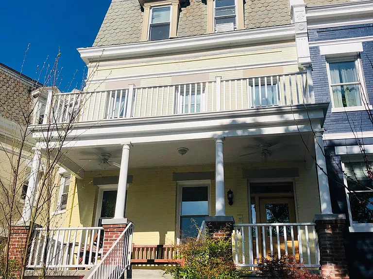 1933 Park Rd NW #1B — Photo 3