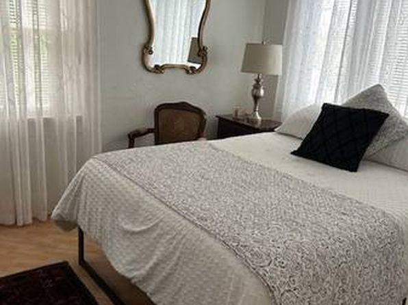 239 Walton Blvd #2