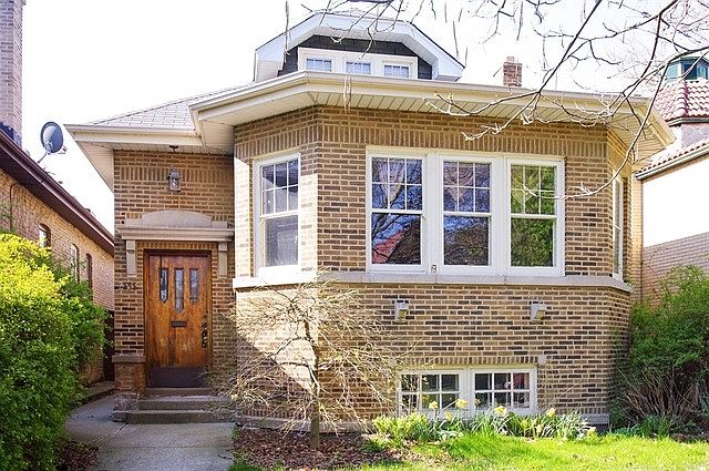 1st image of 2555 W Farwell Ave