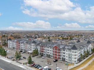 1 N Crystal Green Ln #422, Okotoks, AB T1S0C5