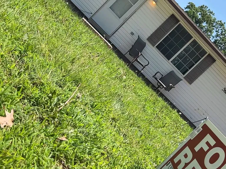 411 Sherman Ave — Photo 1