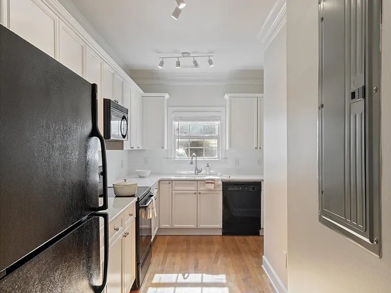 226 Acklen Park Dr #226 — Photo 16