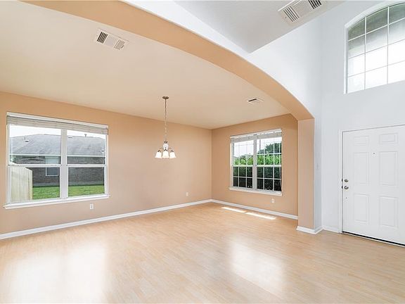 2nd image of 18601 Blue Pond Dr