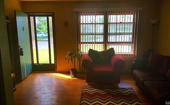 5th image of 4130 Liguori Ln