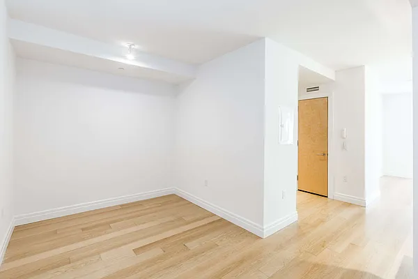 Rented by Two Trees | media 26