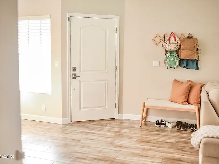 1229 W Straford Dr — Photo 16