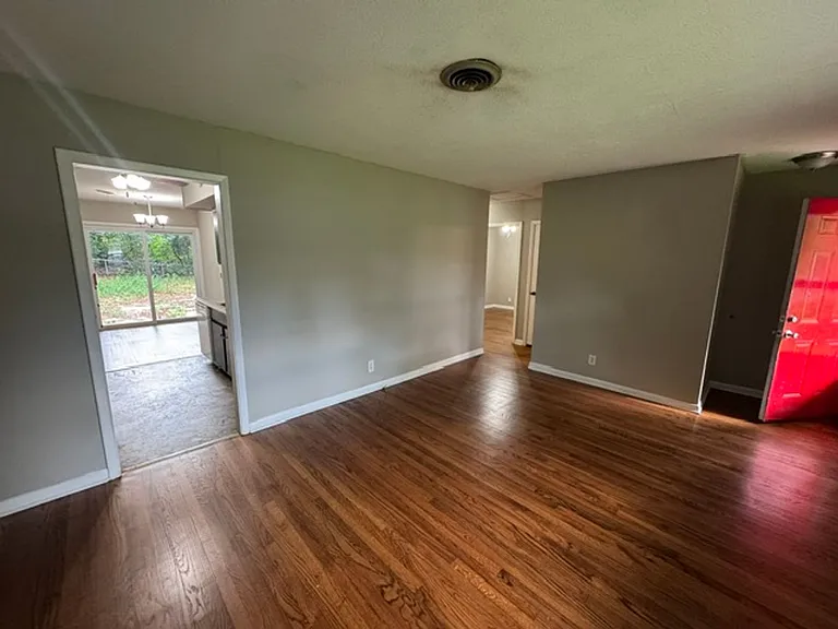 1444 Waccamaw Dr — Photo 2