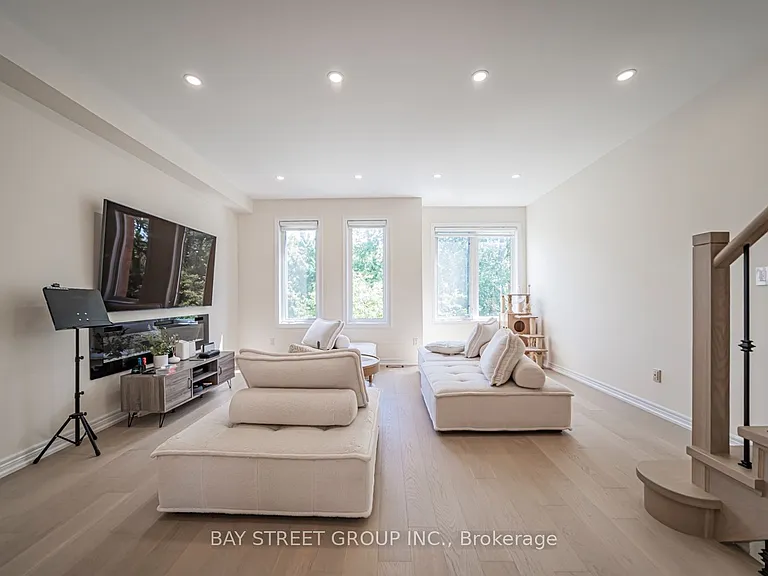 16 Dahlia Rd — Photo 21