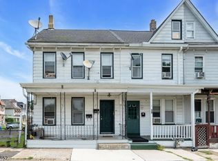 17 Railroad Ave, Phillipsburg Town, NJ 08865