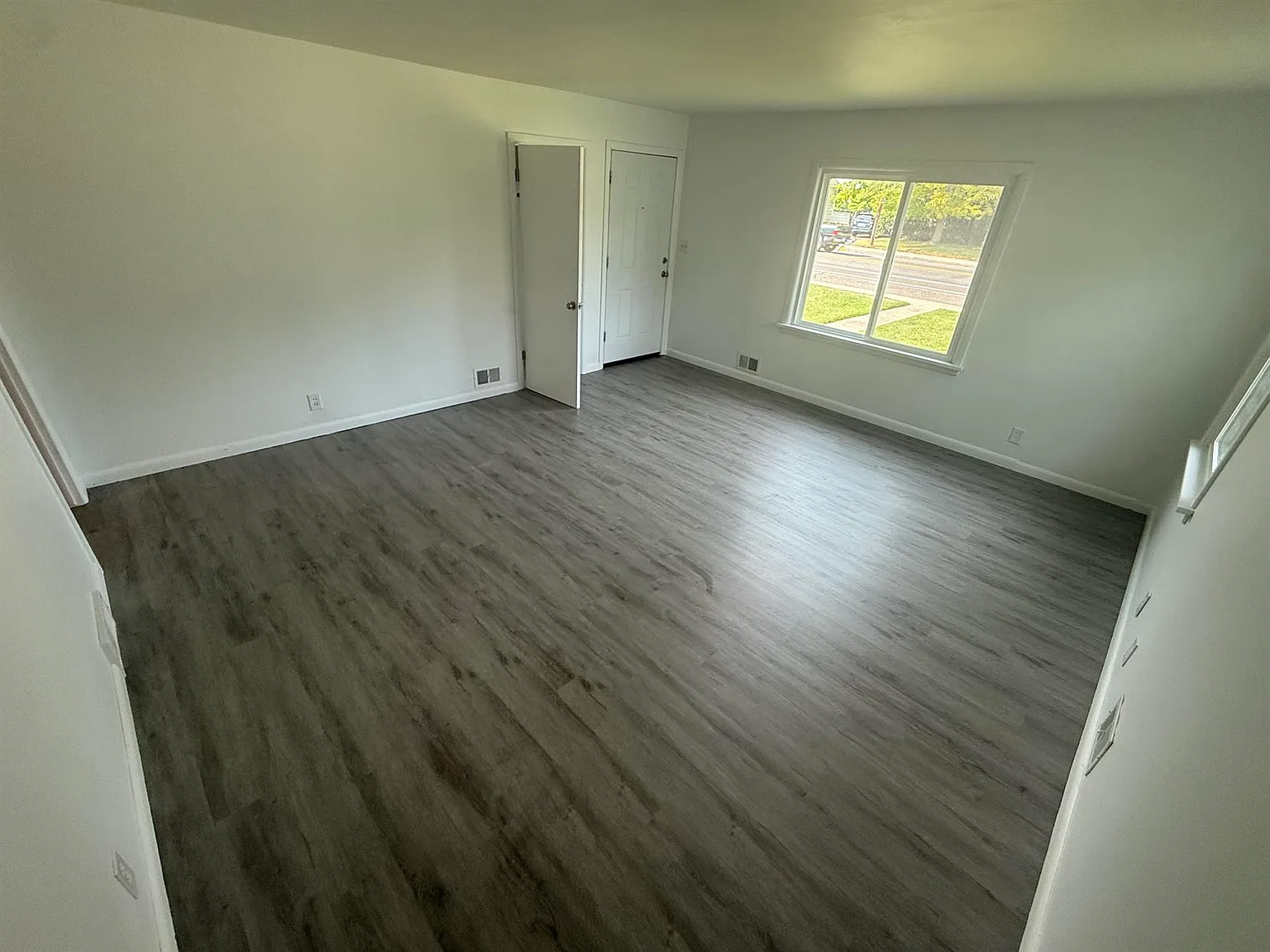 217 South Ave West — Photo 3