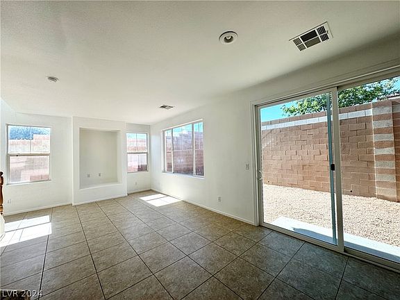 5th image of 4468 Acropolis Ave