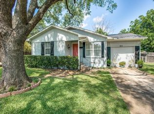 813 Lake Shore Dr, Lewisville, TX 75057