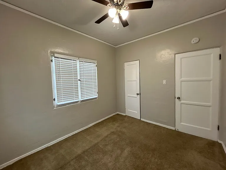 2217 E Bermuda St #212 — Photo 9