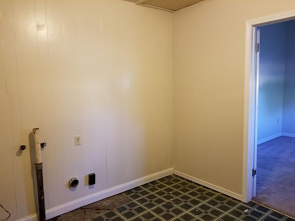 5th image of 1617 NW Lincoln Ave