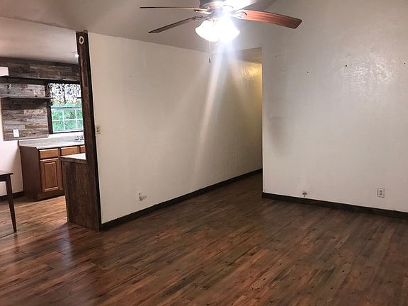 5th image of 627 E Martindale St