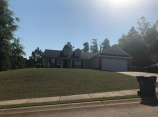 1229 Bradford Park Ln, Auburn, GA 30011