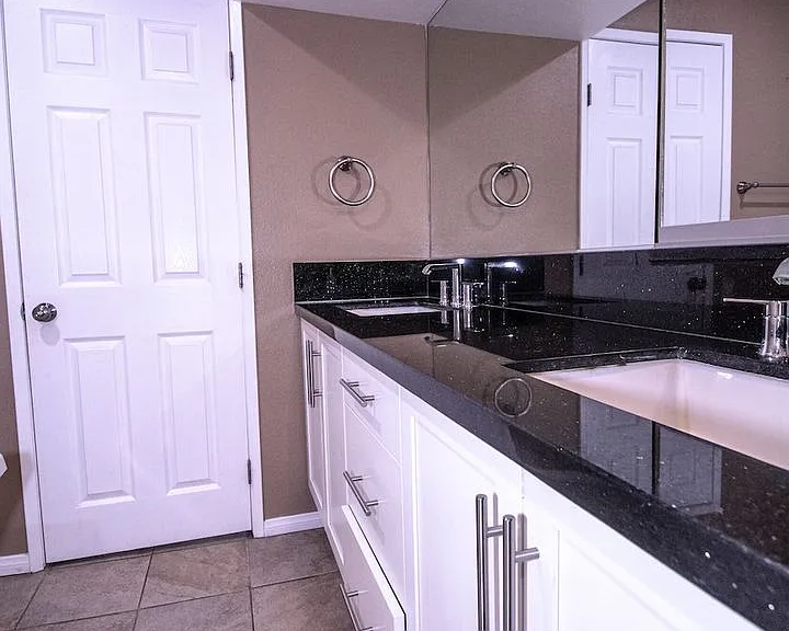 848 W Huntington Dr #28 — Photo 25