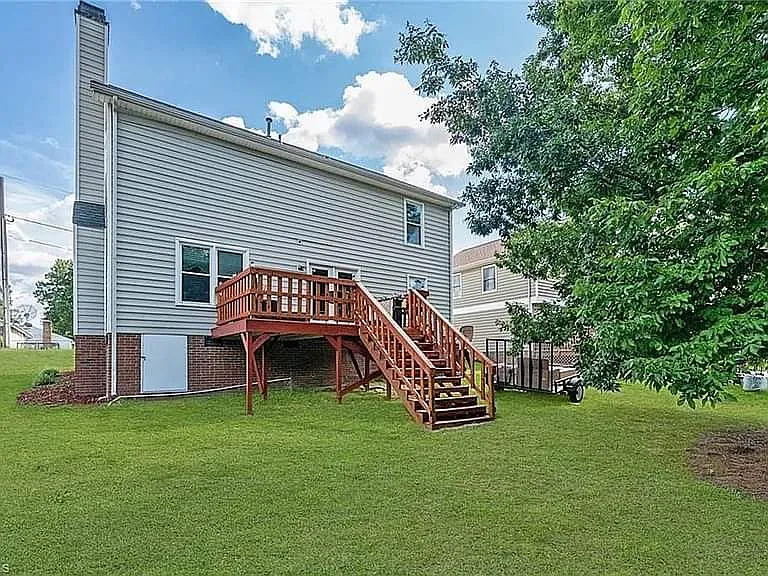 212 Glenview Dr — Photo 15