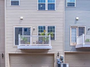 7122 Santa Cruz Pl, Gainesville, VA 20155