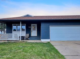 768 4th Ave E, Dickinson, ND 58601
