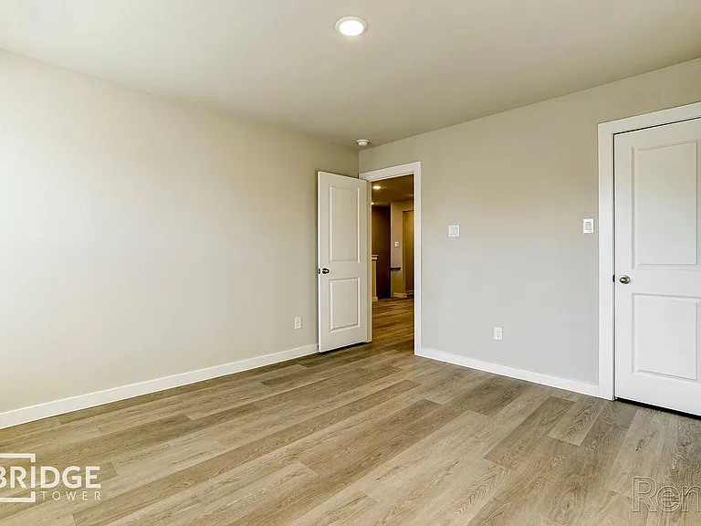 4219 Tobin Dr — Photo 11