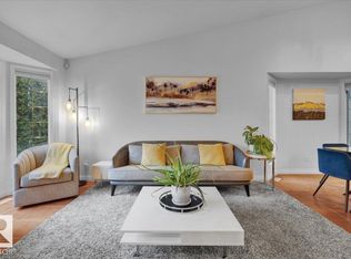 1144 Wedgewood Blvd NW, Edmonton, AB T6M 2L5