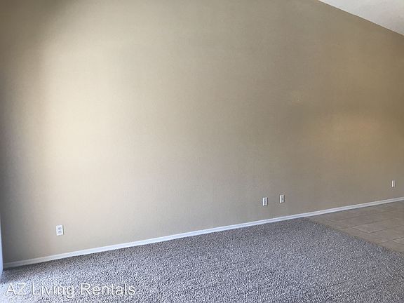 5th image of 3320 Arapaho Dr Unit 102